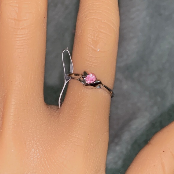 STOCKING STUFFERS! SELECT 5 RINGS FOR ONE PRICE. IT GIRL RINGS - Picture 6 of 8